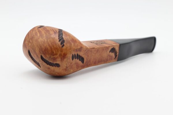 Lorenzo pipa Manola 701P Carving - Image 3