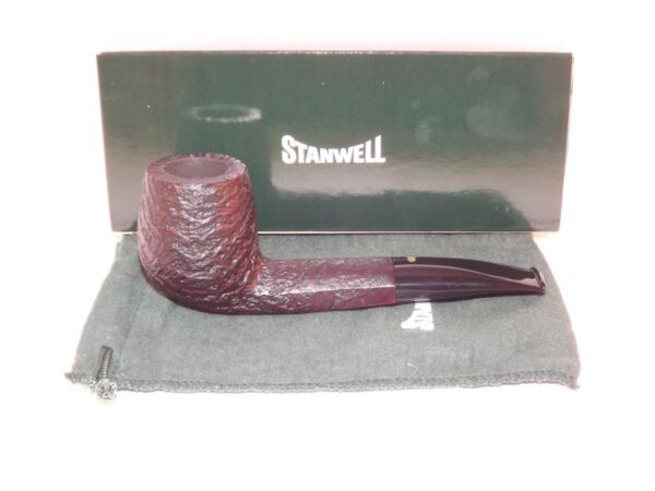 Stanwell pipa De Luxe 234 Black Sand - Image 7